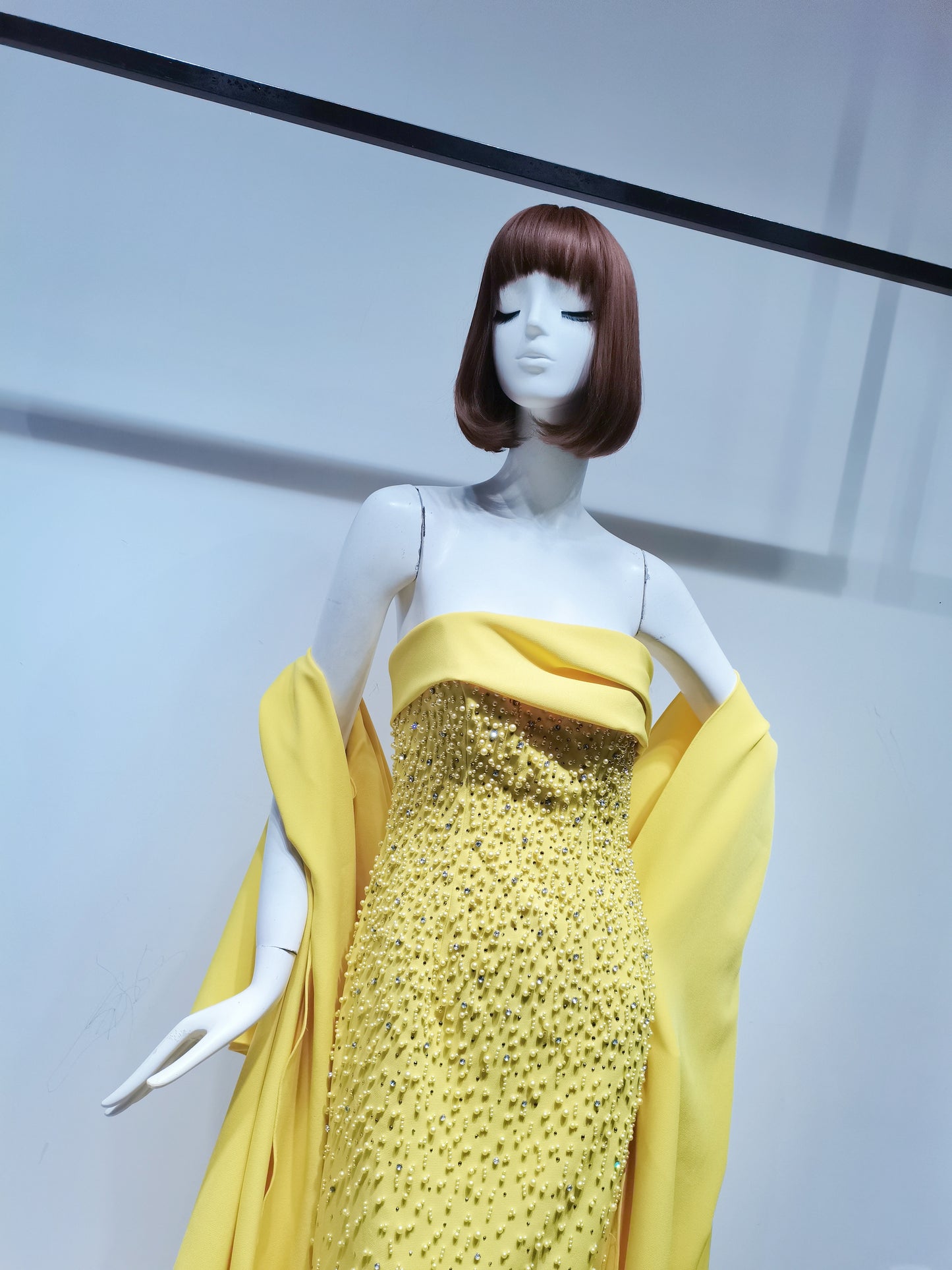 SH18186 YELLOW