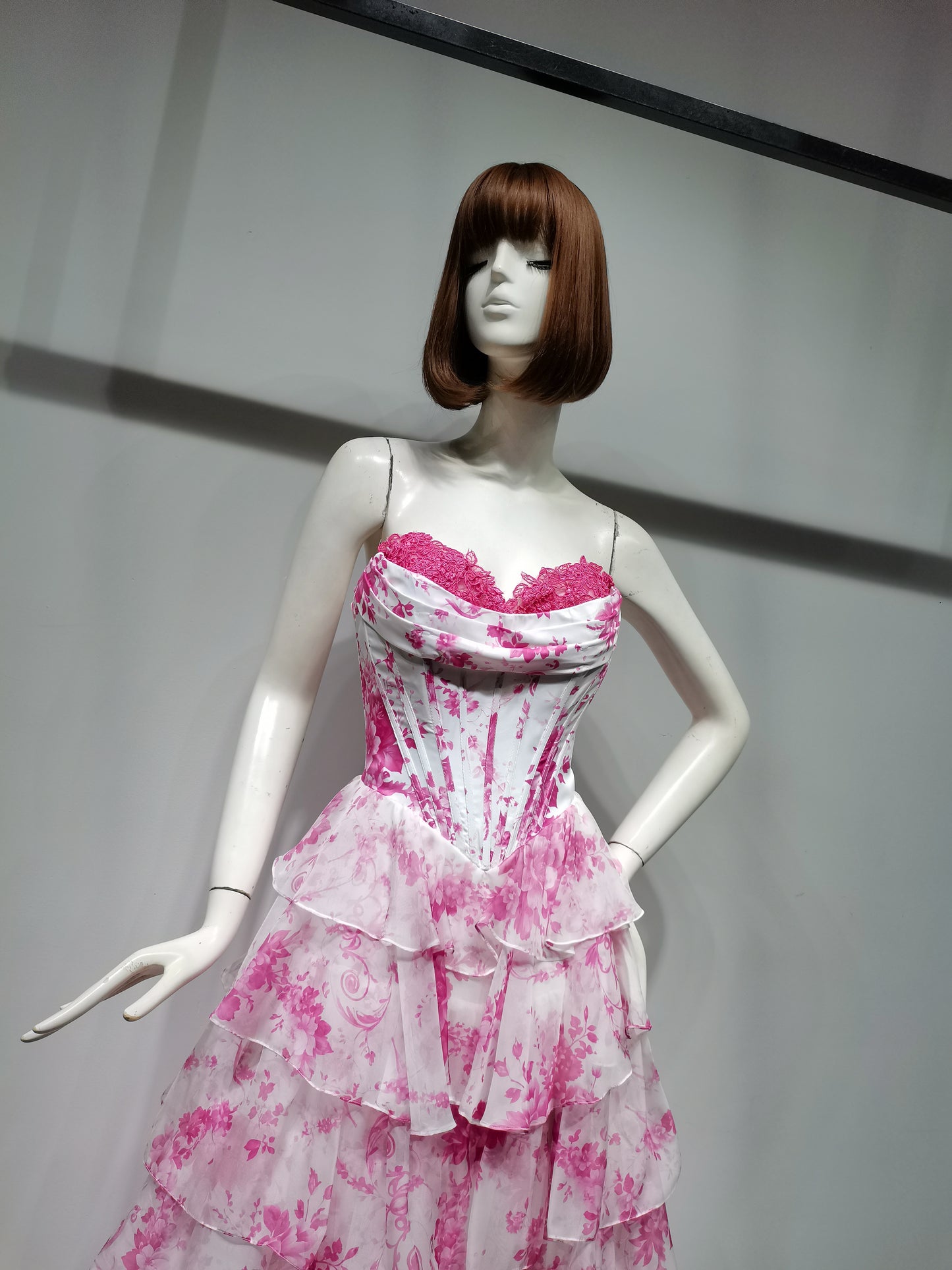 SH19648 rose red