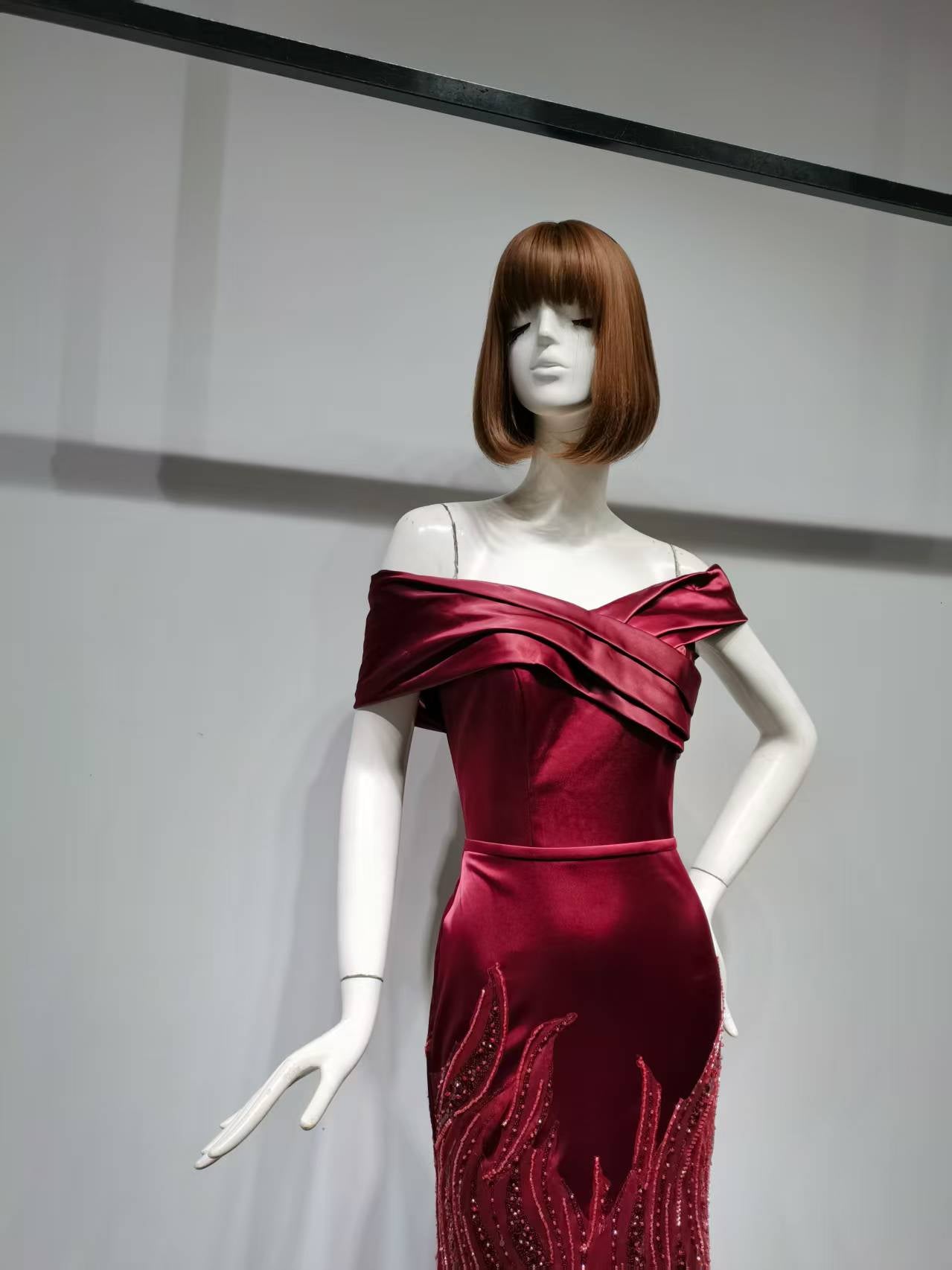 SH19938 RED