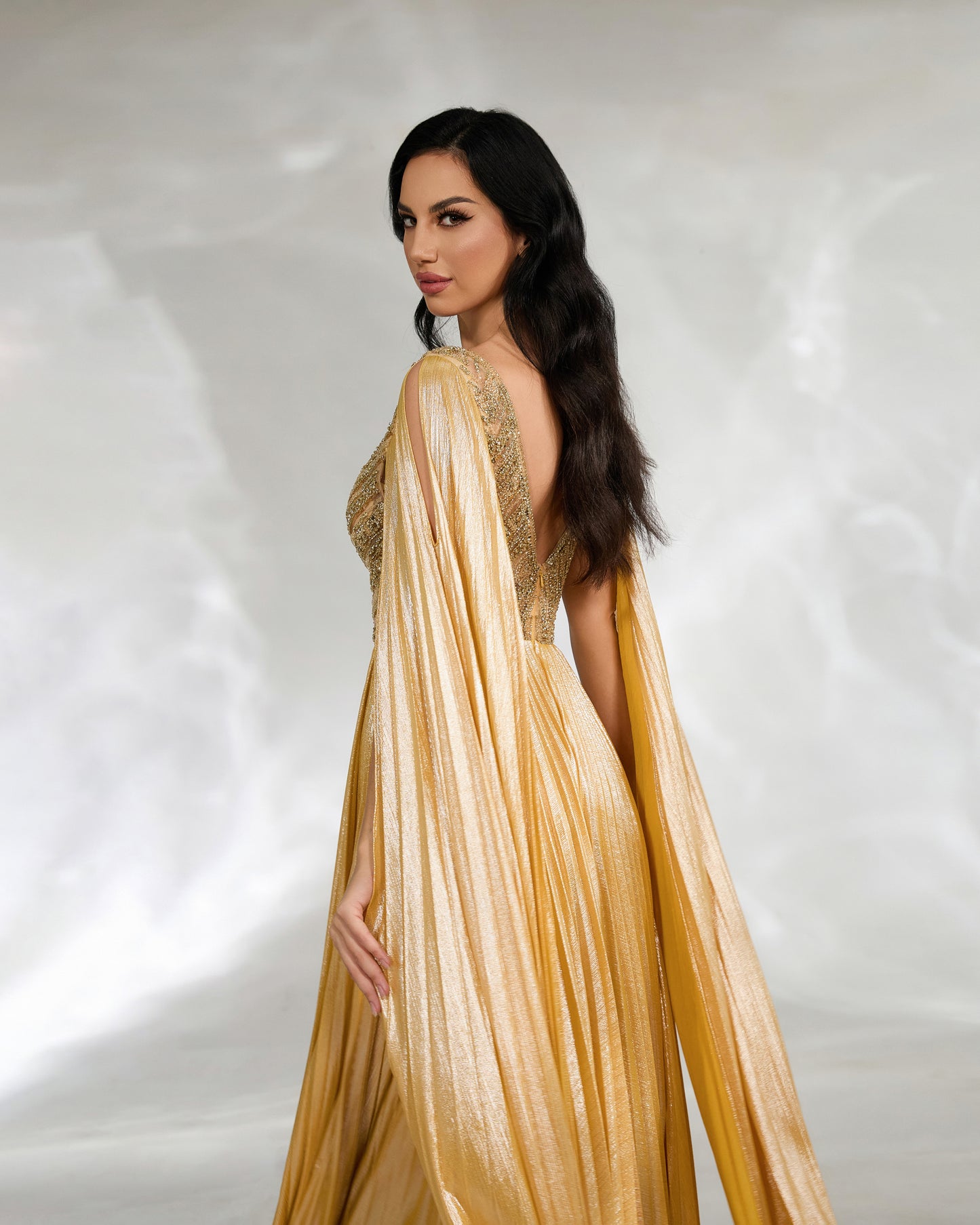 SH0106 GOLDEN