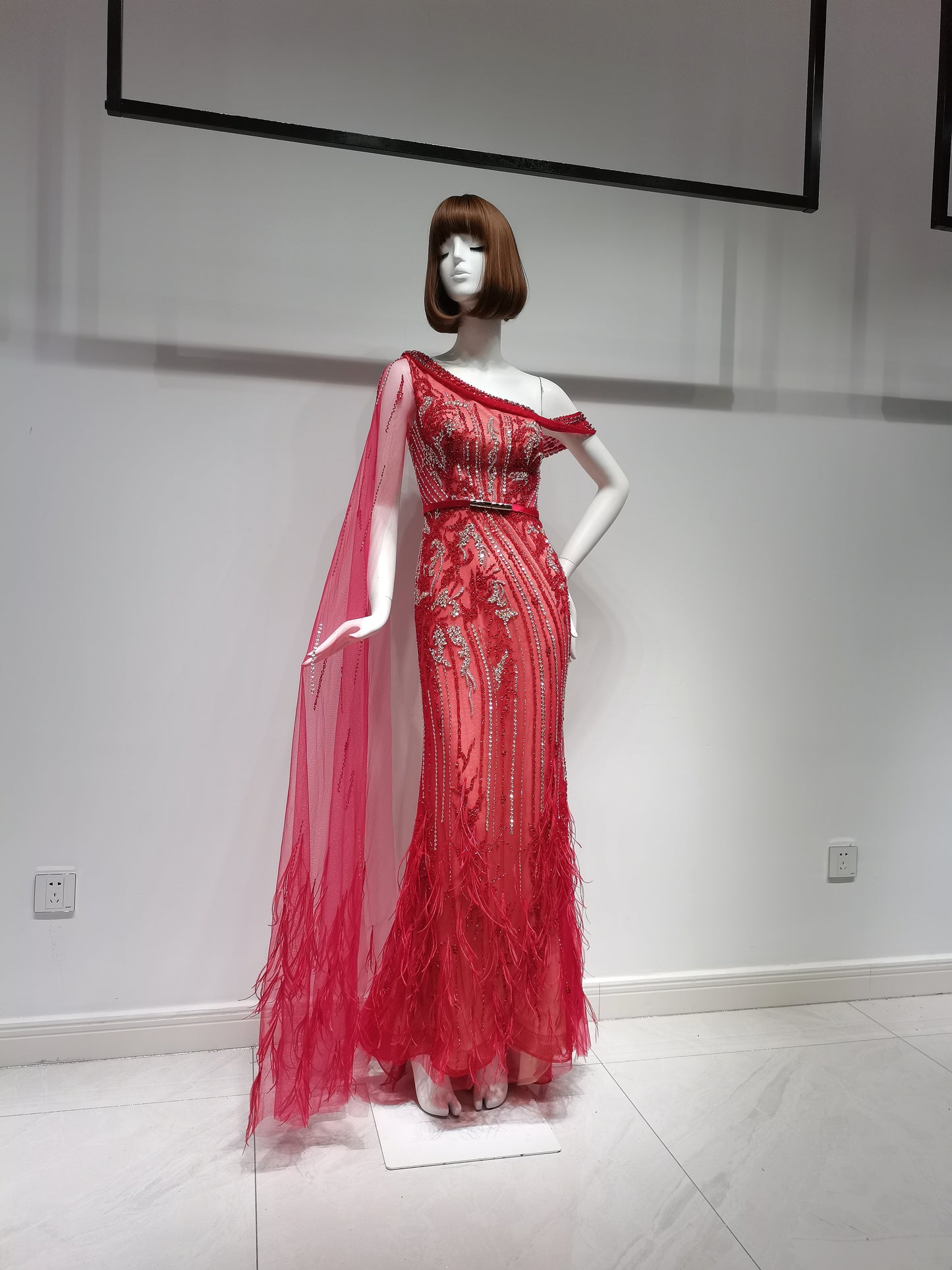 SH17229  RED