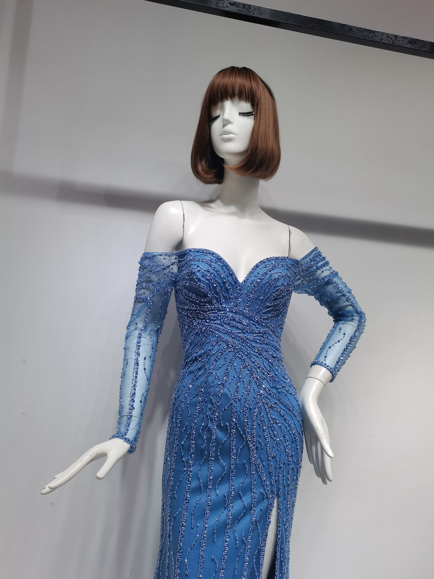 SH17661  BLUE