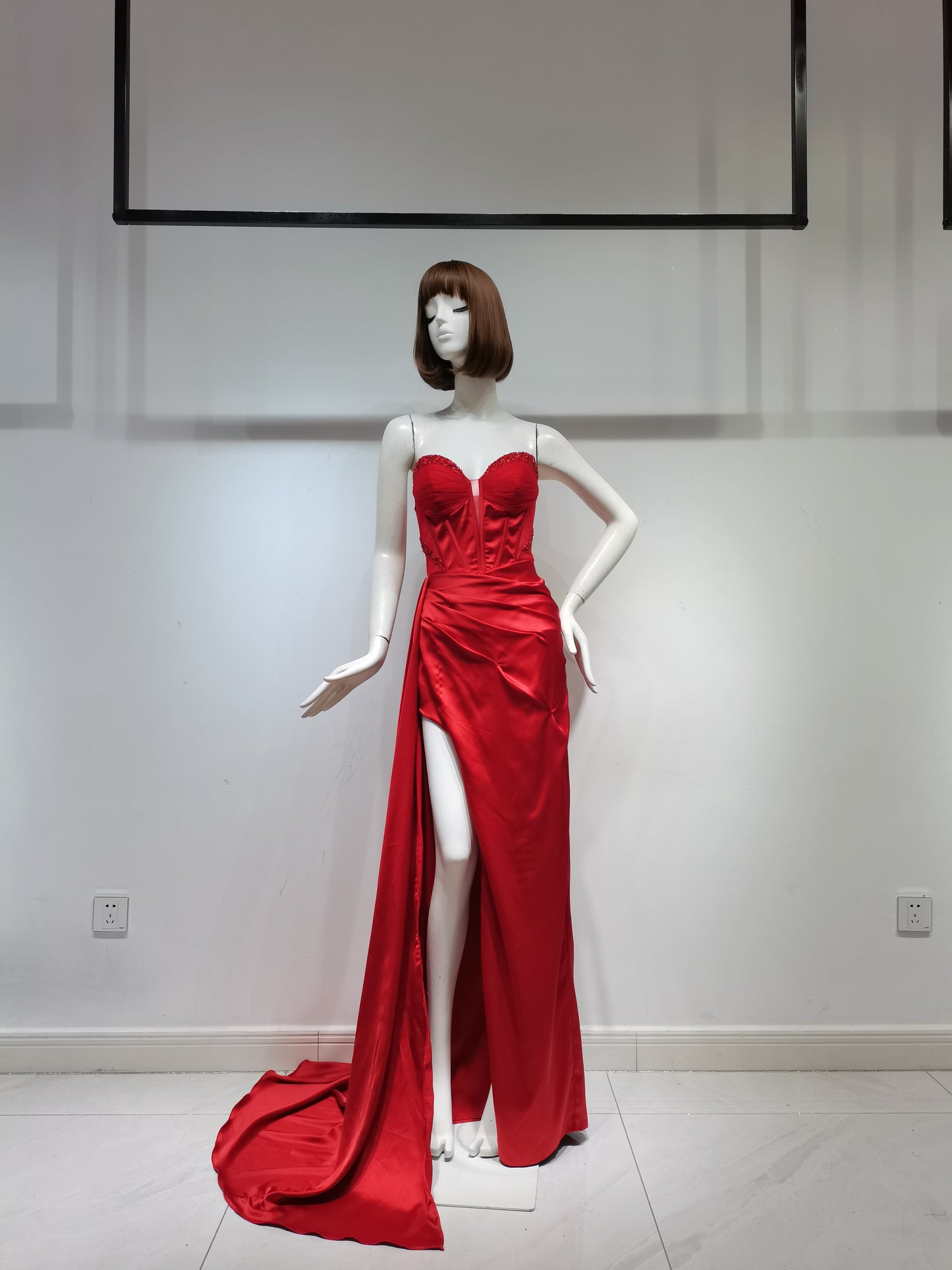 SH17813 RED