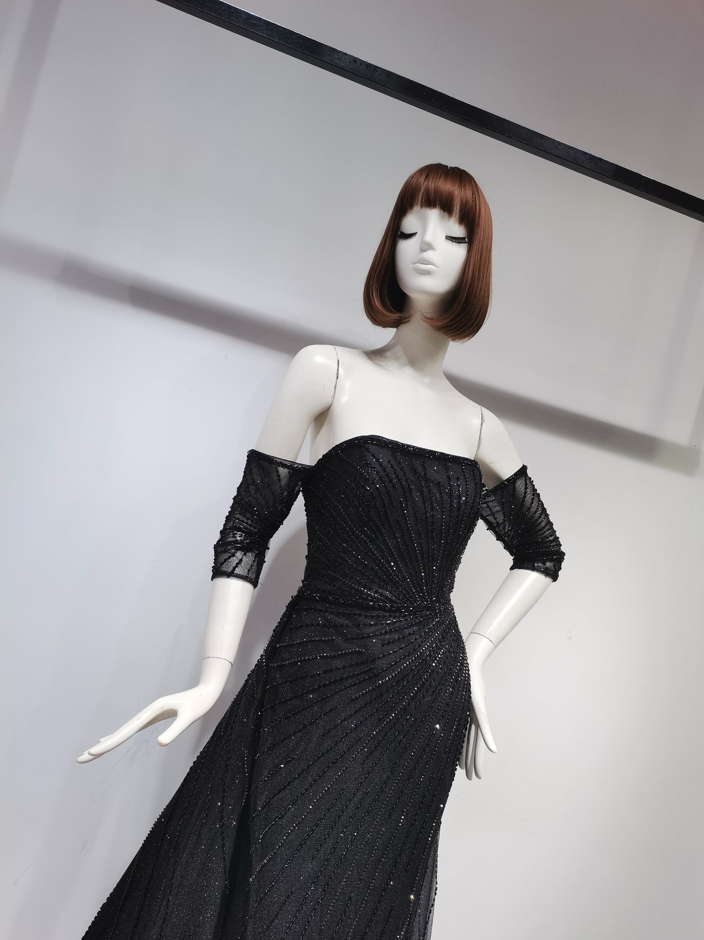 SH18103  BLACK