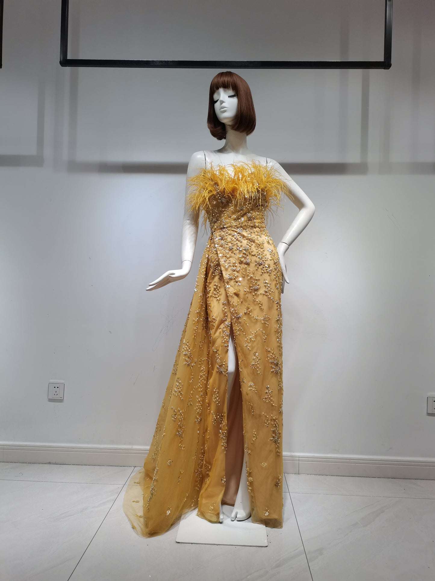 SH18276 GOLDEN
