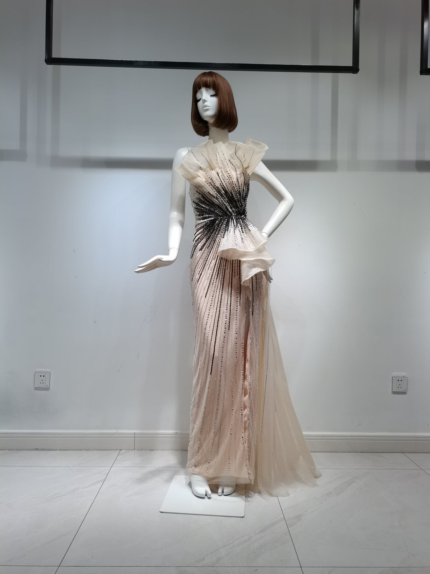 SH18316  CHAMPAGNE