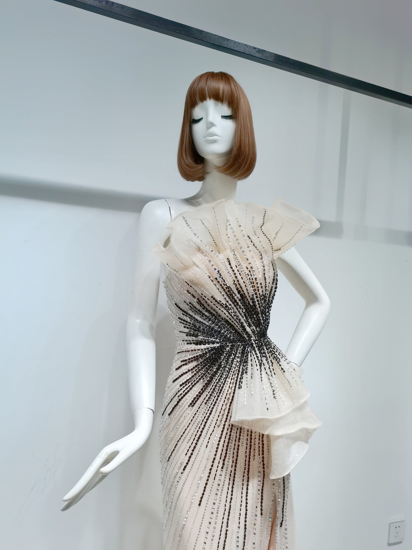 SH18316  CHAMPAGNE