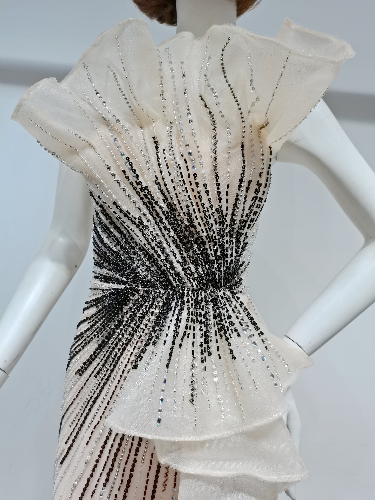 SH18316  CHAMPAGNE