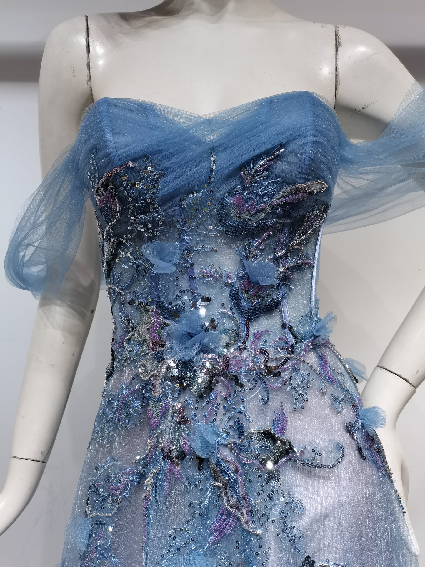 SH18588 BLUE
