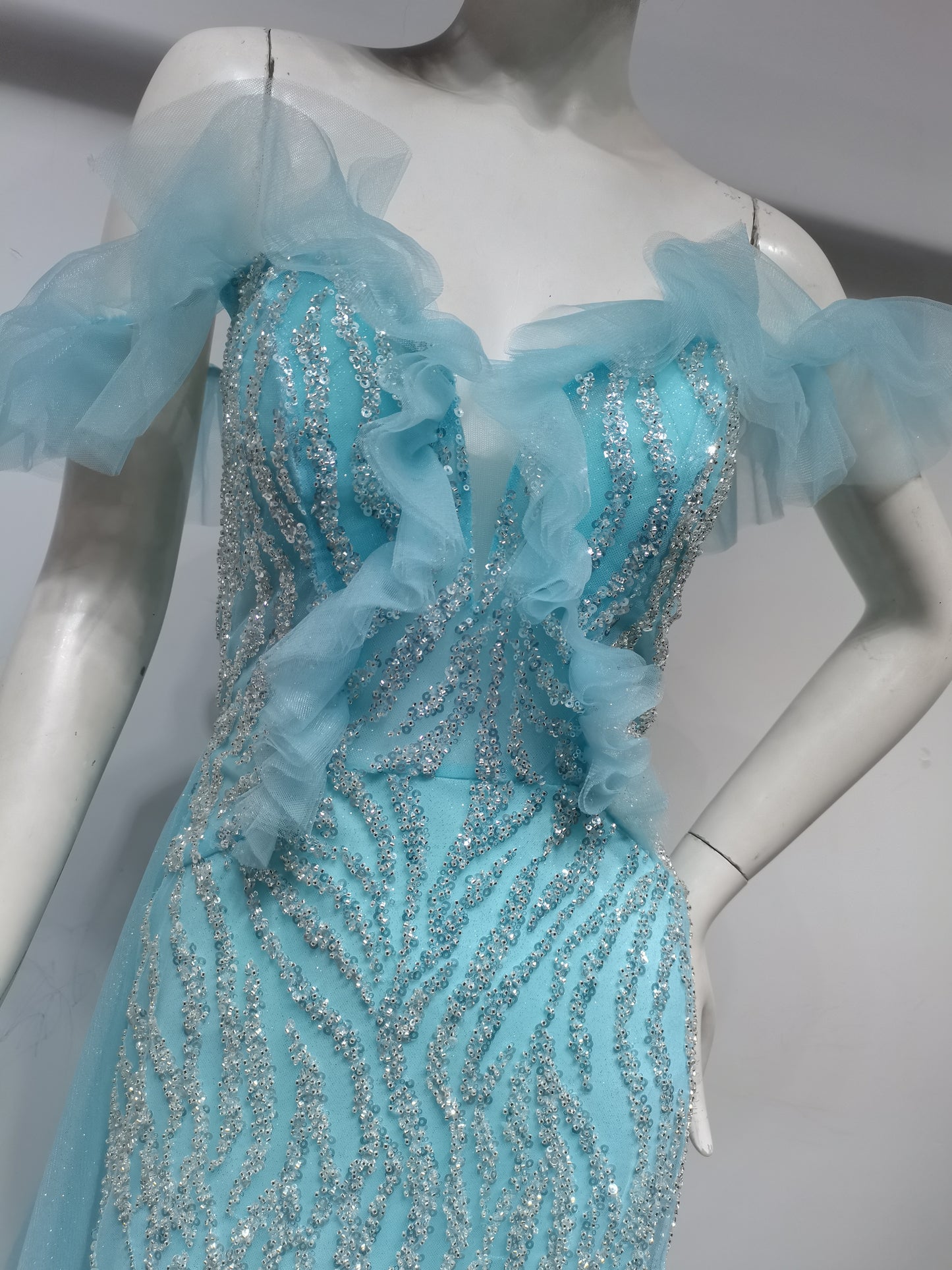 SH18632   BLUE