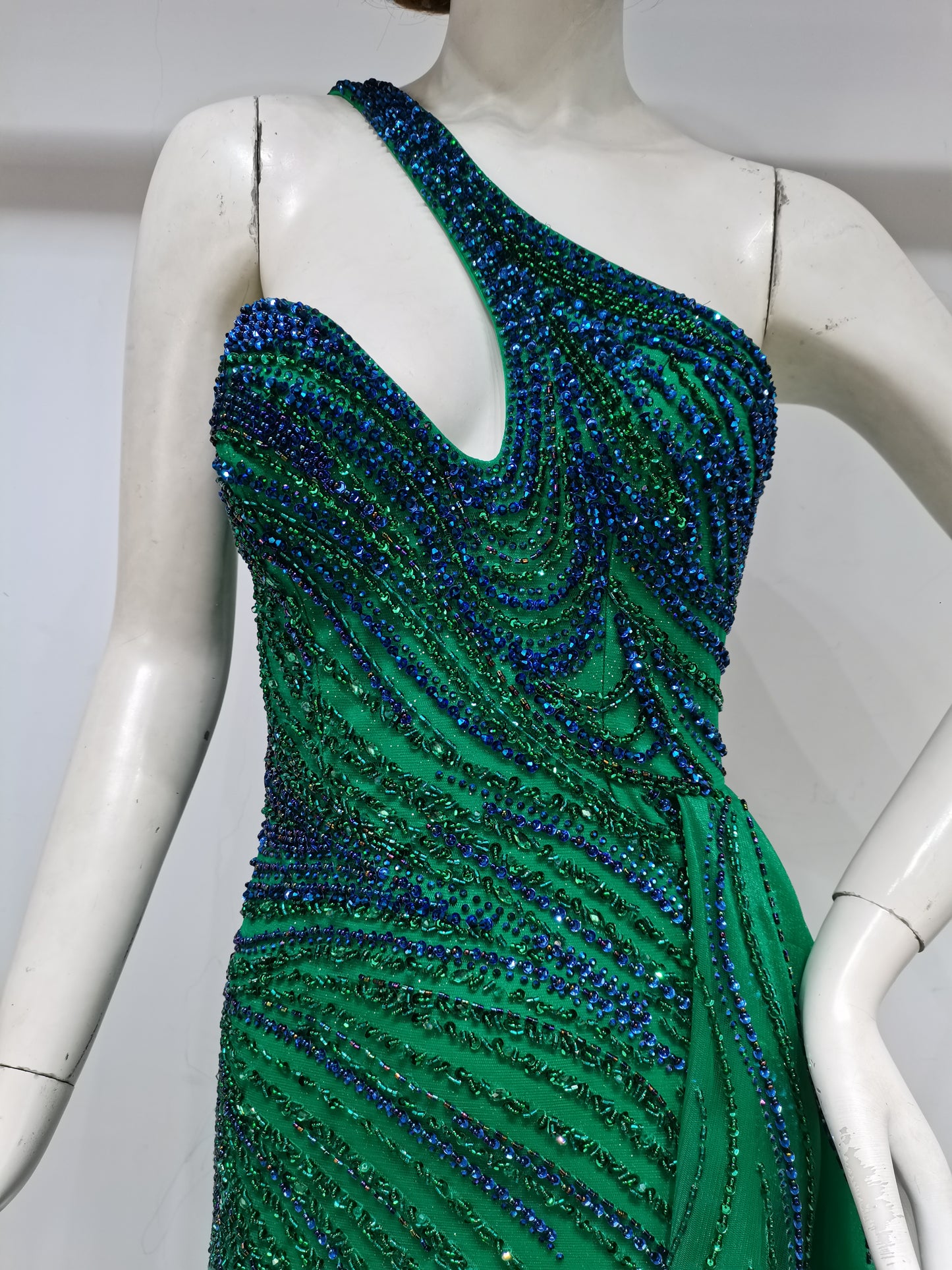 SH18689  GREEN