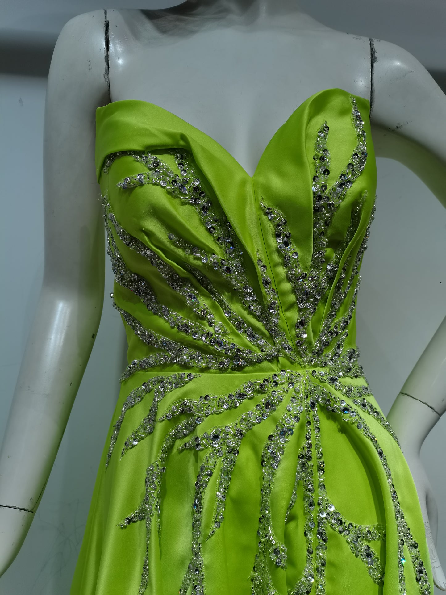 SH18986 GREEN