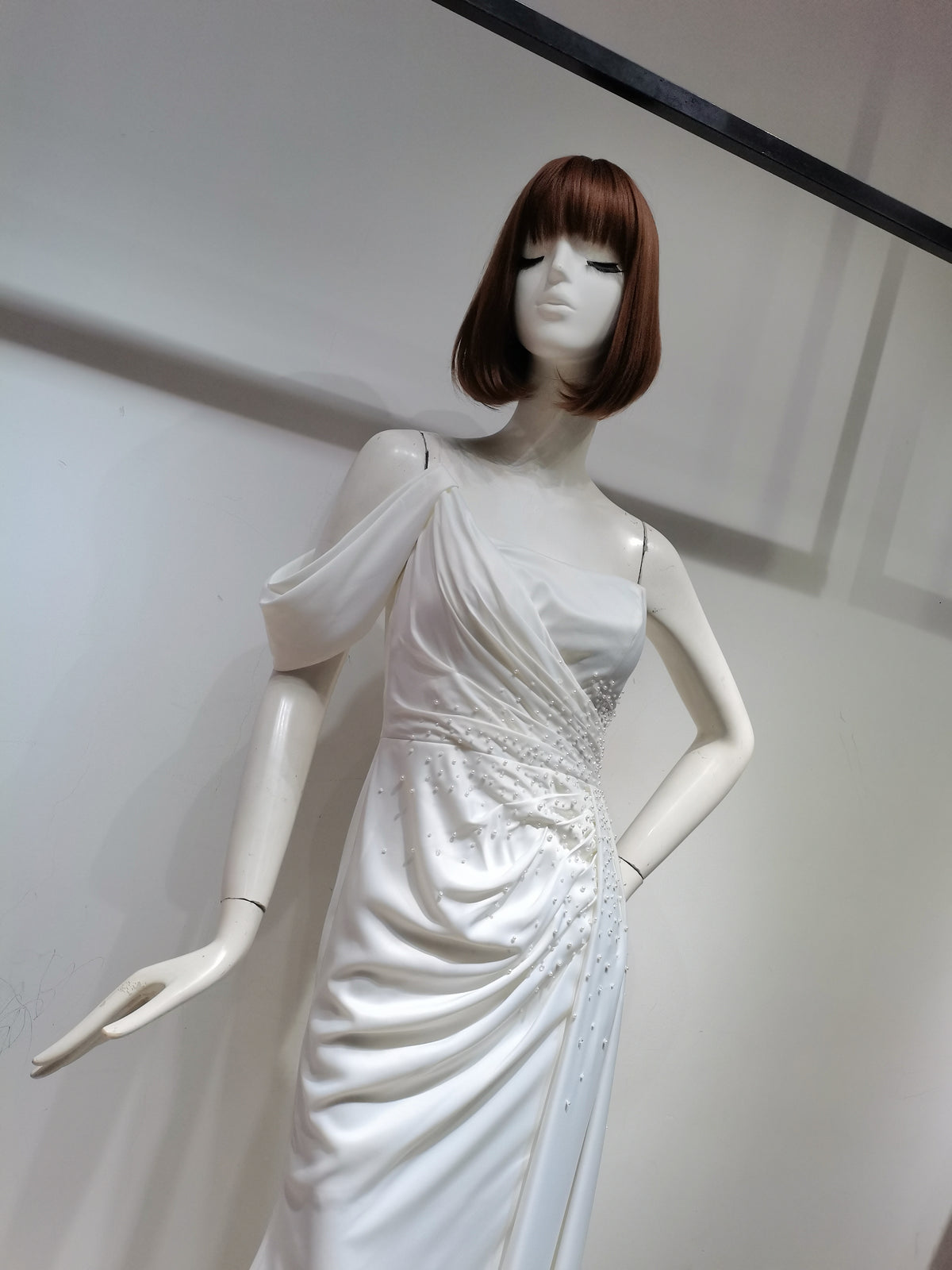SH19270  WHITE