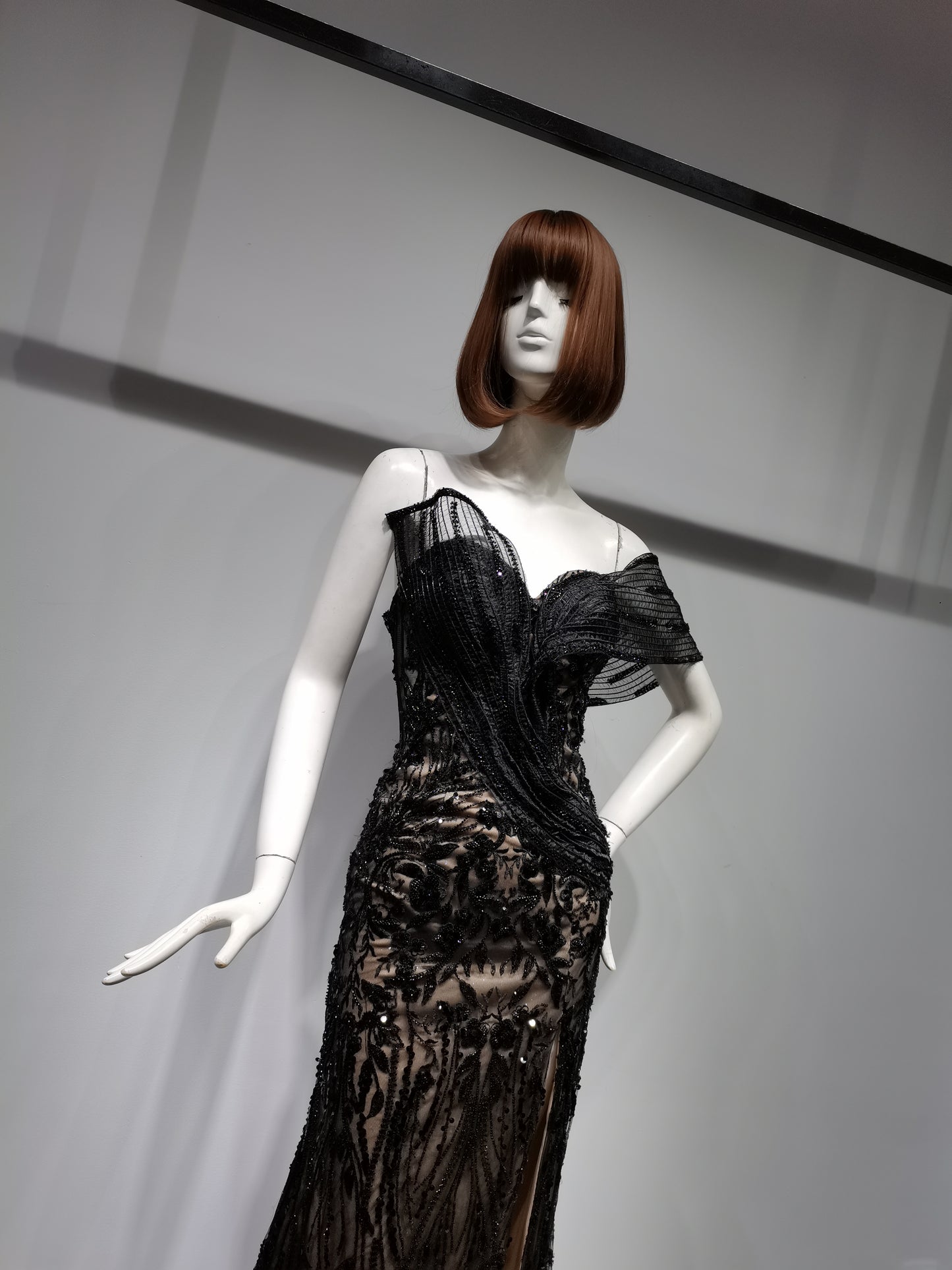 SH19491 BLACK