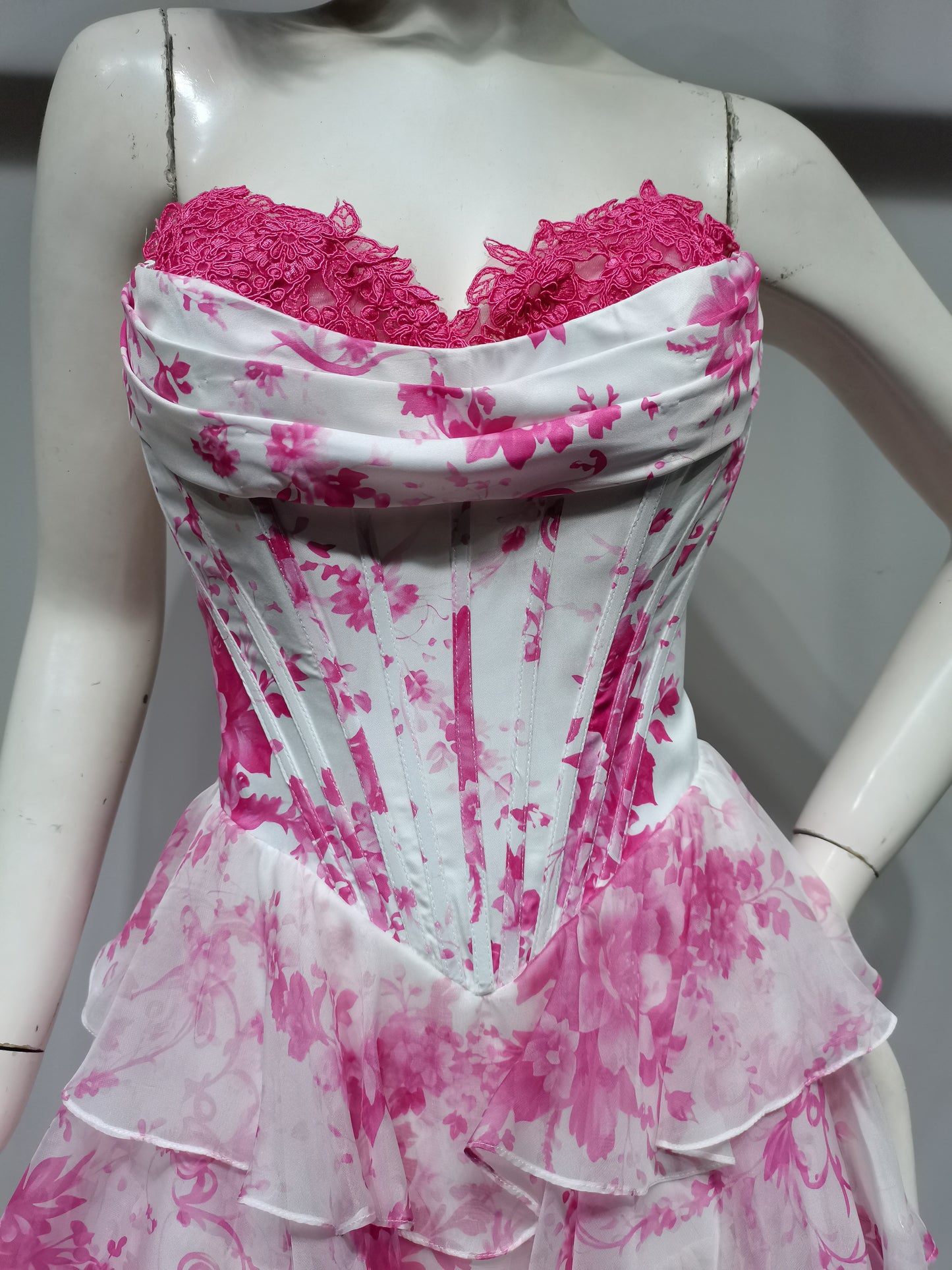 SH19648 rose red