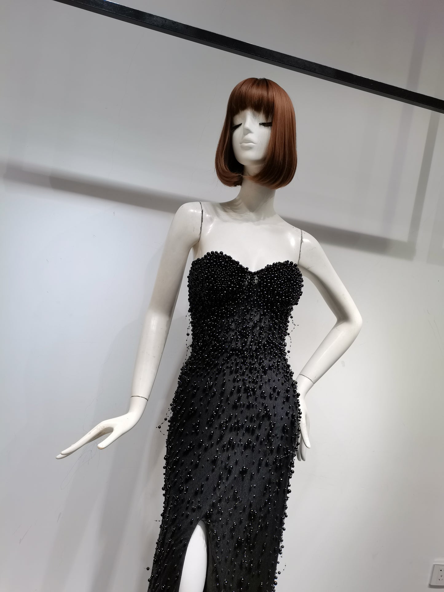 SH22809  BLACK