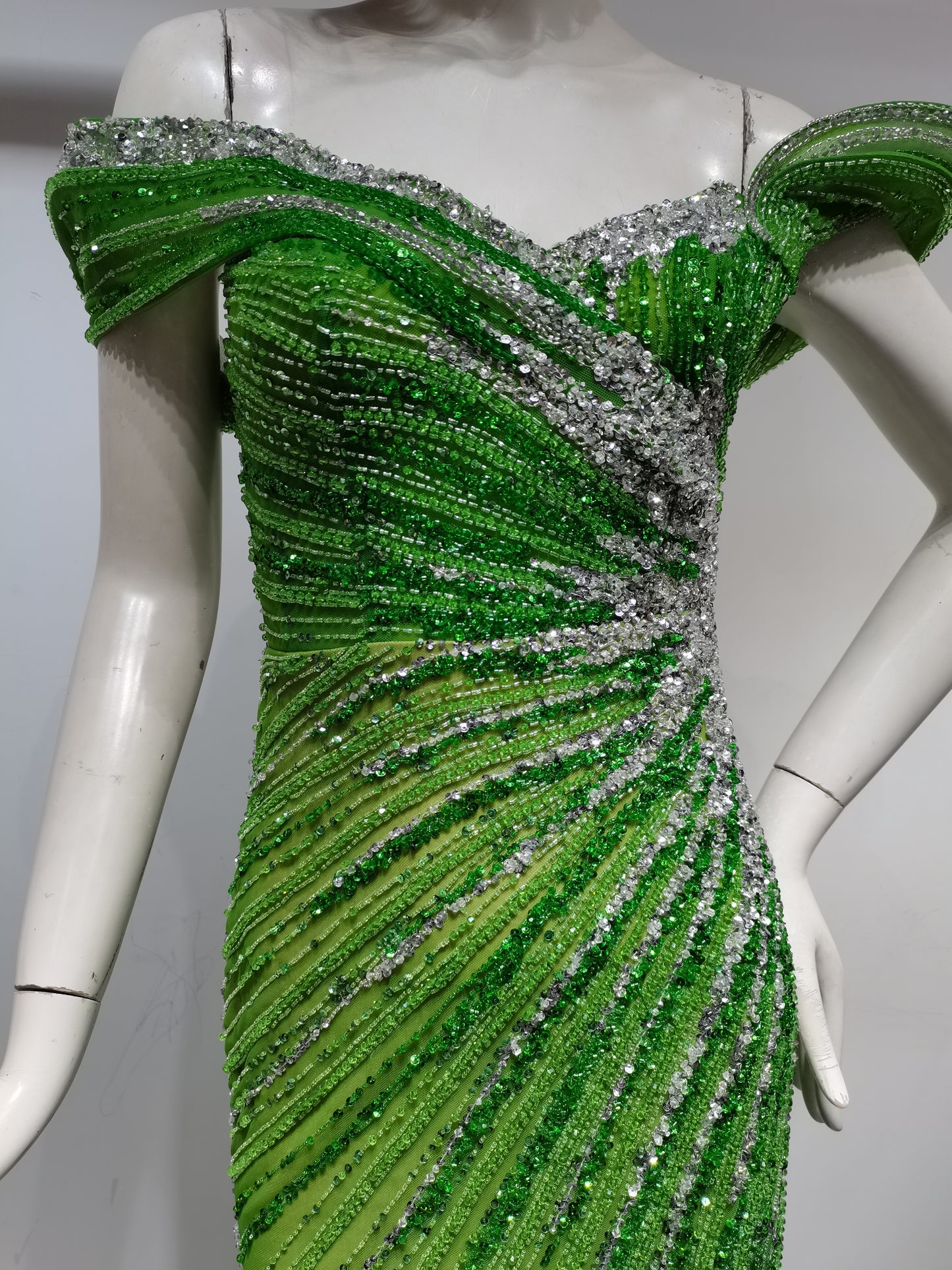 SH22928 GREEN