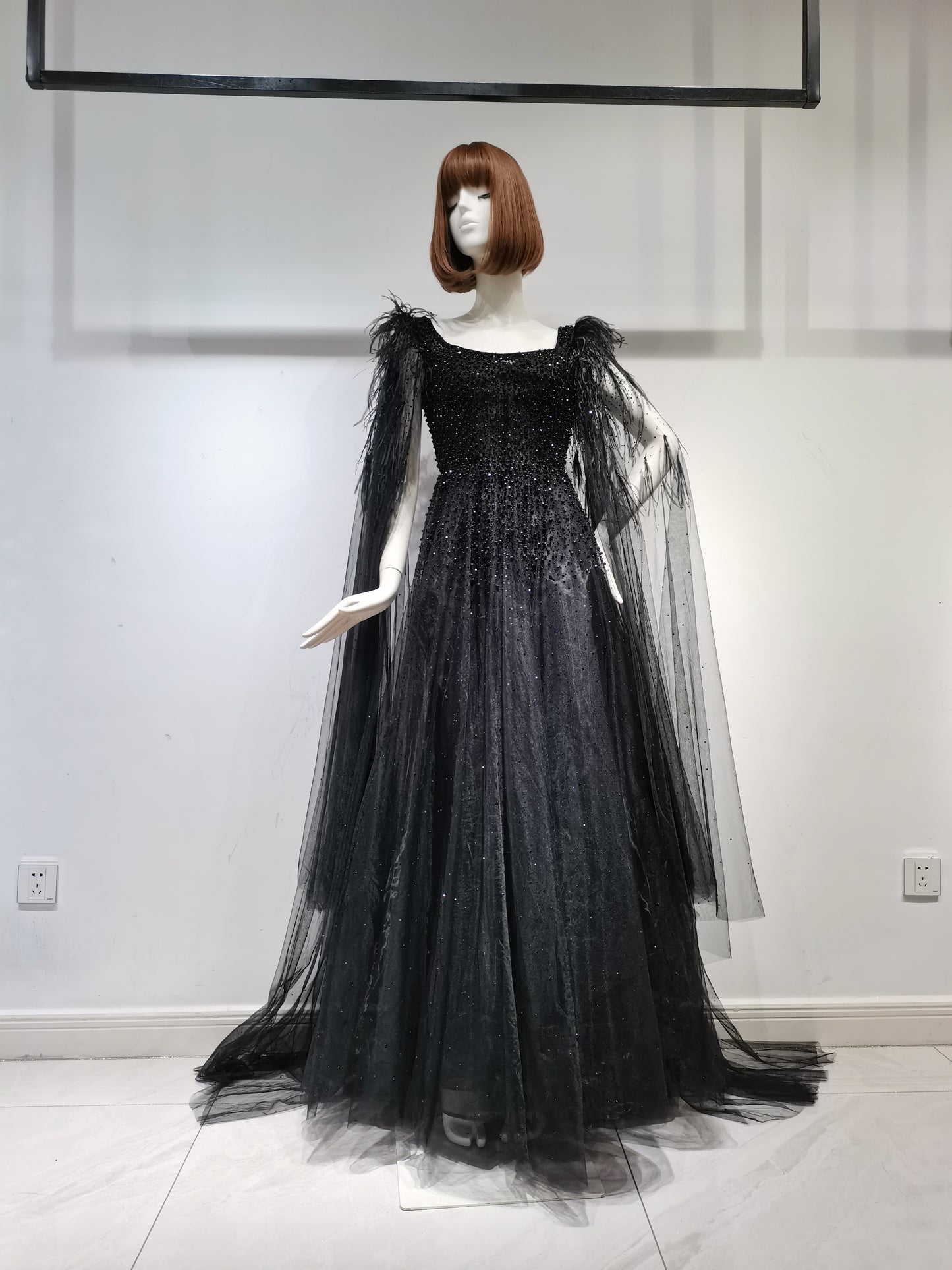 SH23856A  BLACK