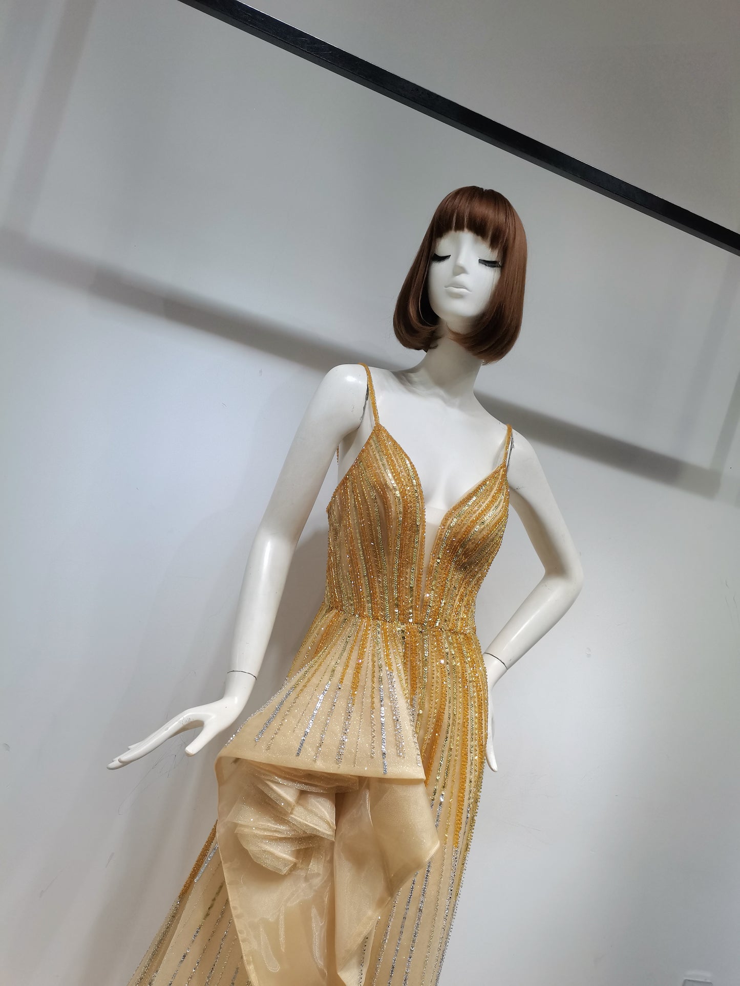 SH22889 GOLDEN