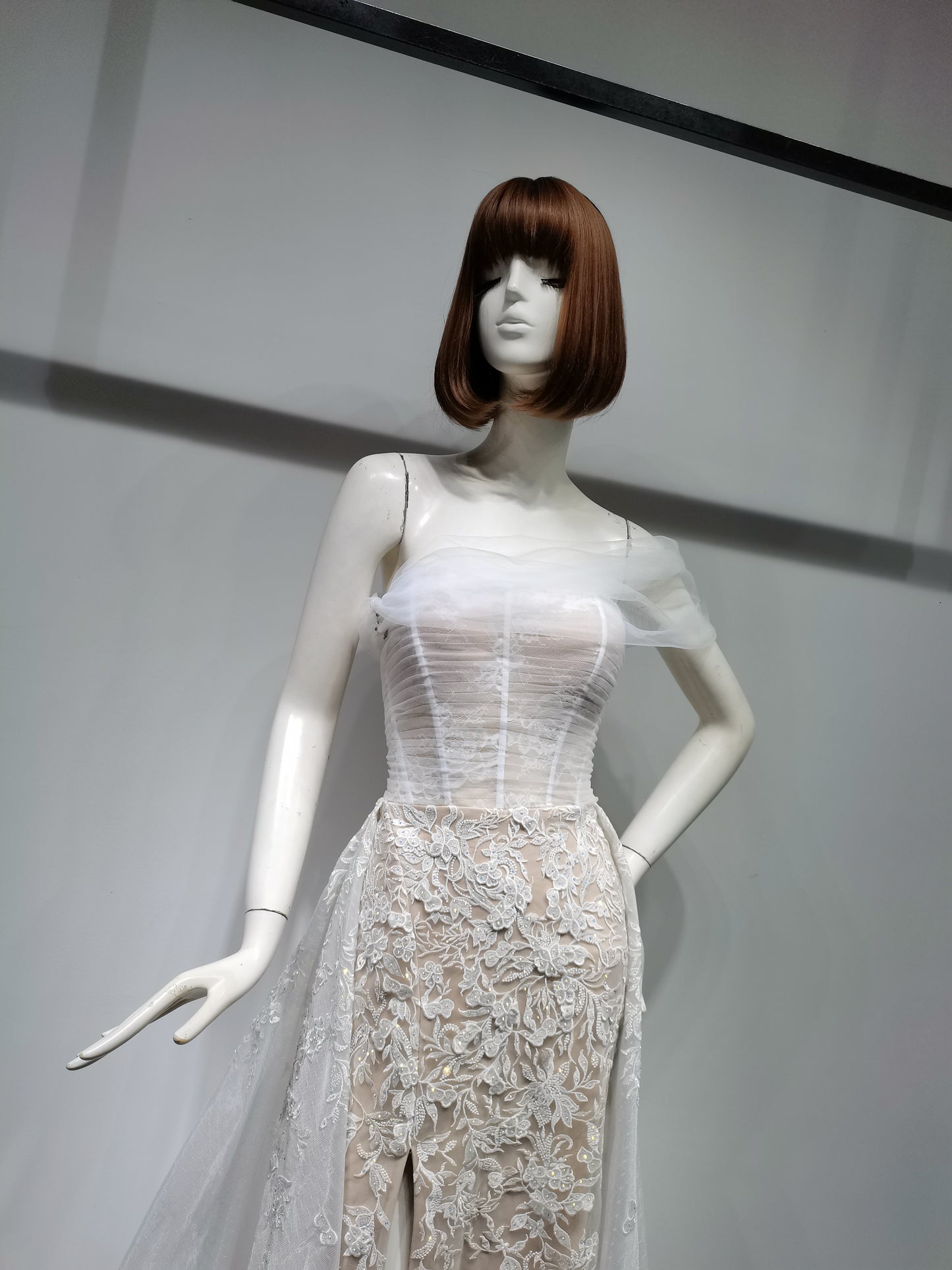 SH1005 WHITE