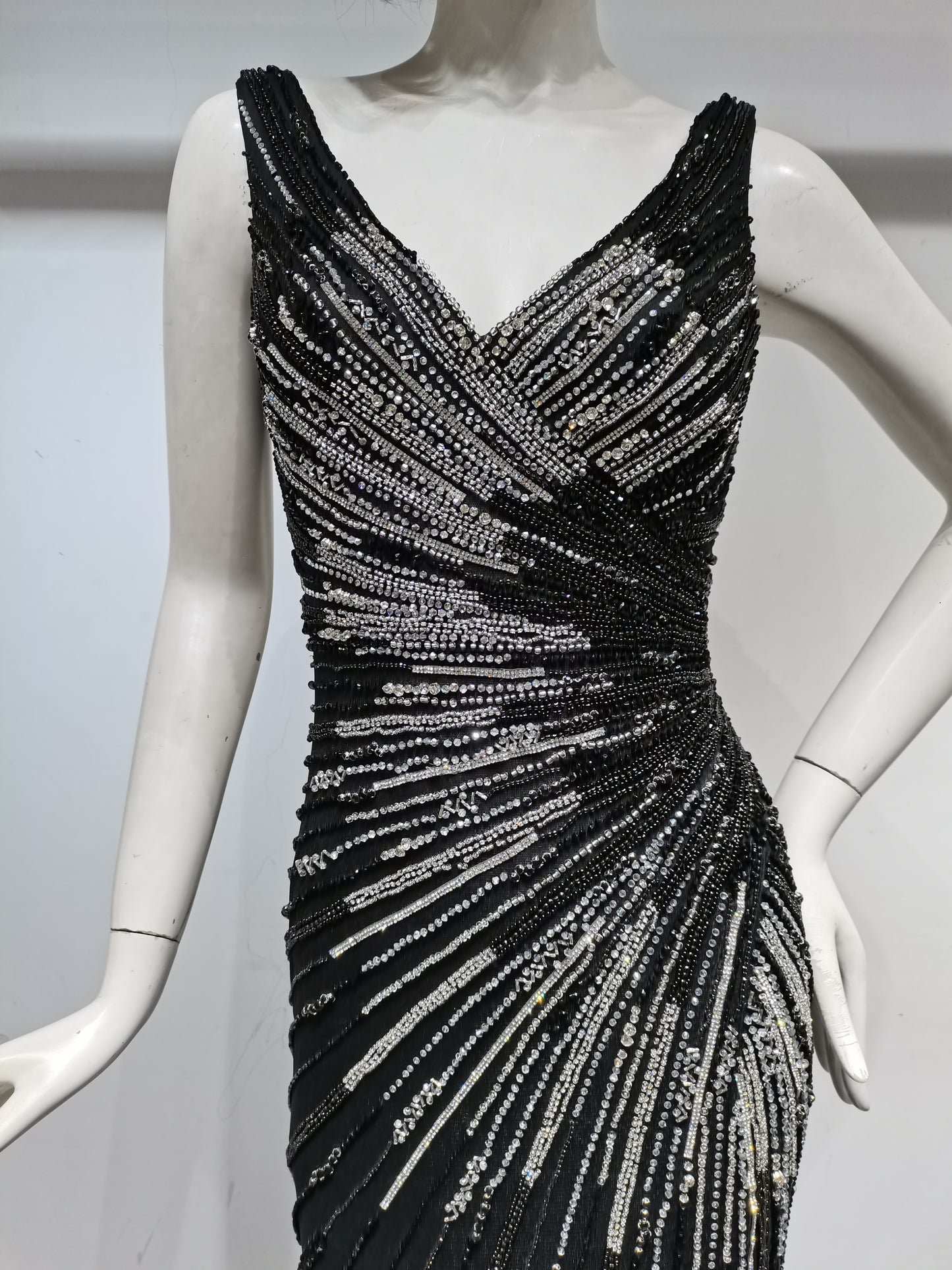 SH7571  BLACK