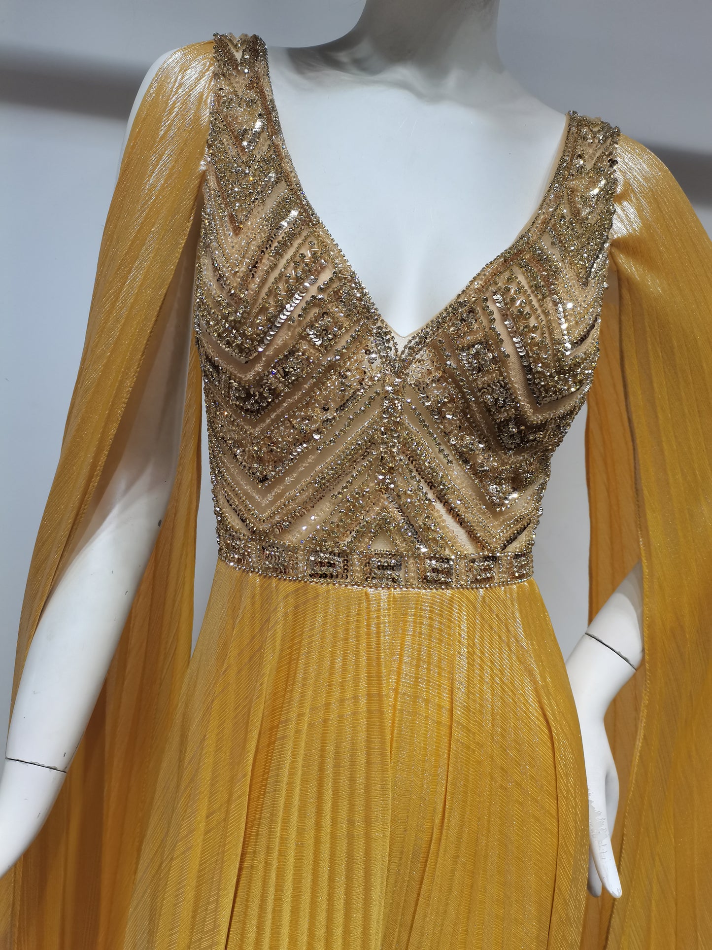 SH7576  GOLDEN