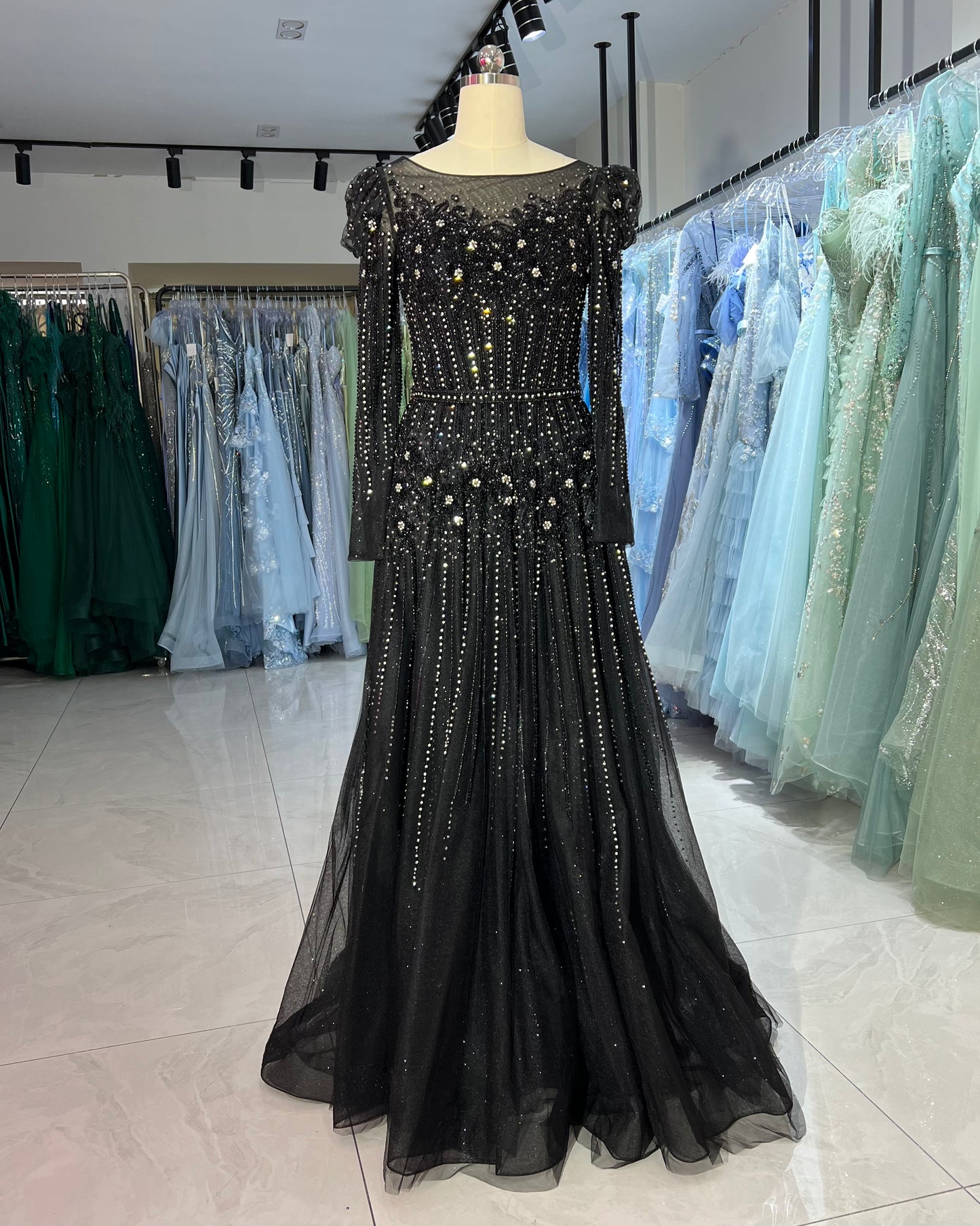 SH0121  BLACK