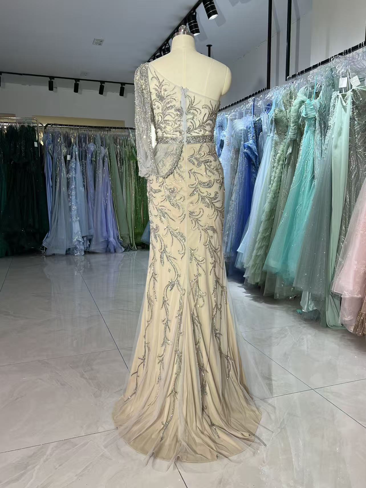 SH0140  SILVER